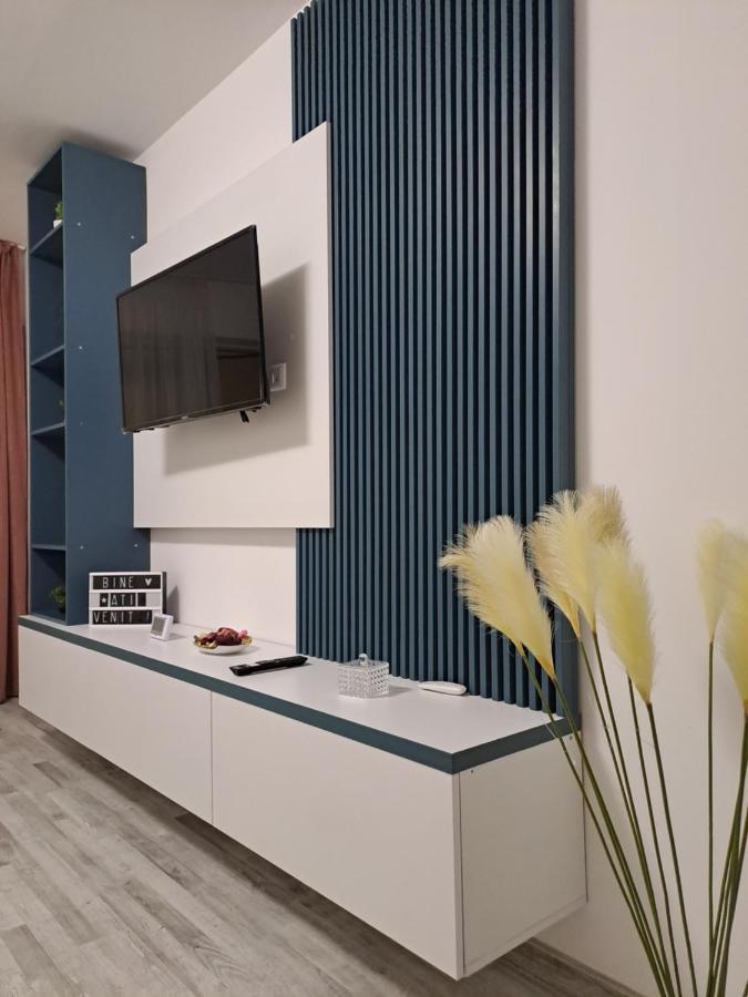 Happy Rental Apartments 2 크라이오바 외부 사진